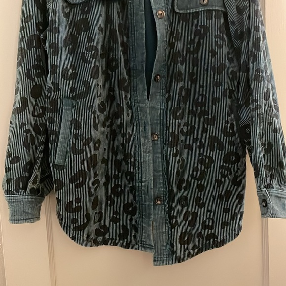 NWT Vici for Bibi leopard spot oversized corduroy style shacket jacket - Picture 4 of 8
